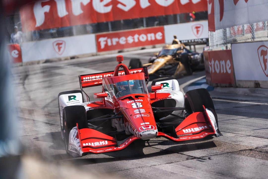 マーカス・エリクソンさんのインスタグラム写真 - (マーカス・エリクソンInstagram)「First laps around downtown Detroit ✅. Bumpy and tight out there! Will be a fun weekend! P11 in practice 1, more to come tomorrow 💪🏻 #ME8 #INDYCAR   @huskiicespritz  @chipganassiracing  @hondaracing_hpd」6月3日 10時24分 - ericsson_marcus