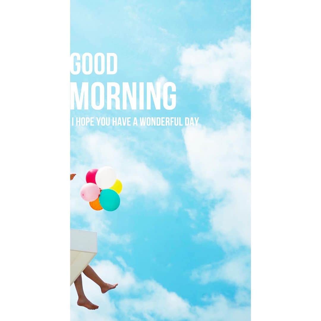のインスタグラム：「GOODMORNING I HOPE YOU HAVE A WONDERFUL DAY #ゆなぴく#sky#girl#🎈」