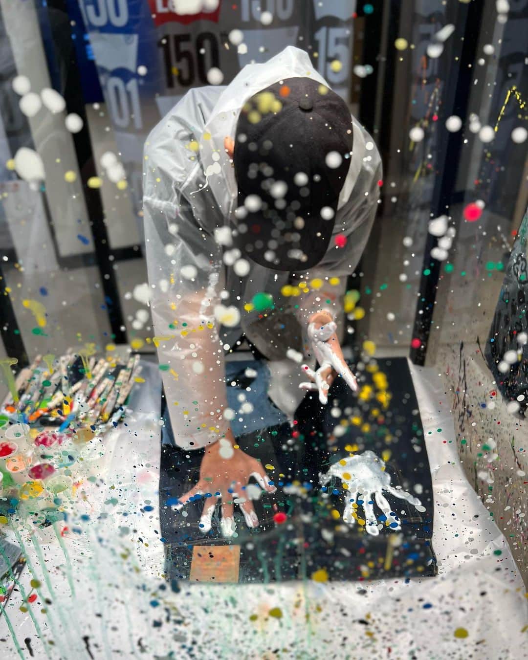 ベンドラメ礼生のインスタグラム：「2023.06.03  👖 × 🎨 ＝👨‍🎨💭  #Levis #150yearsOf501 #Levis501 #リーバイス501」