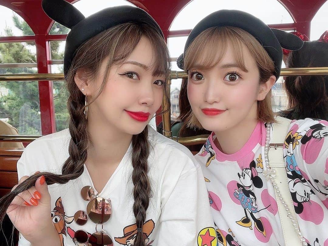 NaMieのインスタグラム：「目を見開いて、 やっとぼんちゃんと同じ大きさ👁👄👁🎀 ⁡ ⁡ #team18 #disneysea #夢の国 ⁡ #バーレスク東京 #バーレスクtokyo #partyontokyo #パリオン #partyon #パーティーオン #バーレスク #バーレスクダンサー #ショーダンサー #ショークラブ #ショー #バーレスクヤバイ #ダンサー #ダンサー募集 #club #show #六本木 #dance #高収入バイト #高収入 #高収入求人 #パリオンは史上最強の遊び場 #エンタメ活動を止めない」