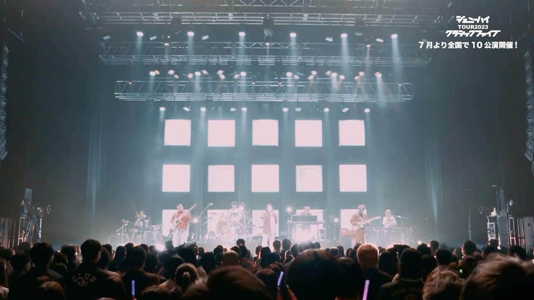 ジェニーハイ(公式)のインスタグラム：「【全国ツアーに豪華ゲストが決定!】 7月からの全国ツアー「ジェニーハイ TOUR2023 クラシックファイブ」に豪華ゲストが参加！  ＜参加ゲスト＞ お見送り芸人しんいち、ネルソンズ、蛙亭、indigo la End　、ゲスの極み乙女  チケットオフィシャル先行受付中！ https://WarnerMusicJapan.lnk.to/classicfive」