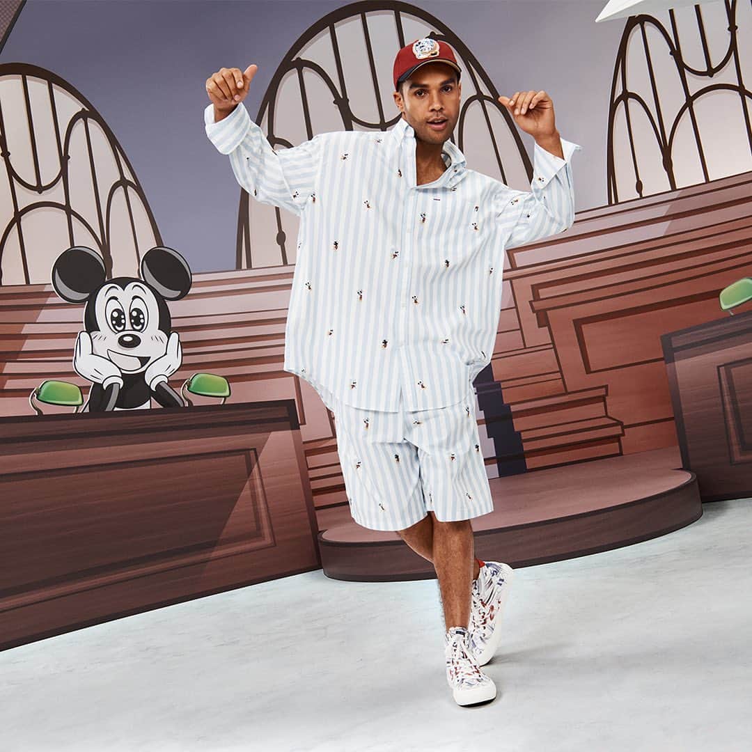 Tommy Hilfigerのインスタグラム：「Celebrating Disney’s 100th anniversary with a special collaboration. #DisneyXTommy #Disney #TommyHilfiger @ITS_LUCIEN @DisneyStyle #DisneyStyle #MickeyFriendsStayTrue」