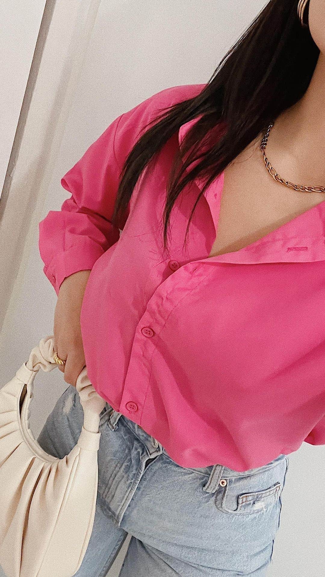 SHEINのインスタグラム：「Planning the perfect day? Prep with pink 💗🌷 @itsdenval  🔎7059672 9960293  #SHEIN #SHEINforAll #SHEINstyle #fashion #chic」