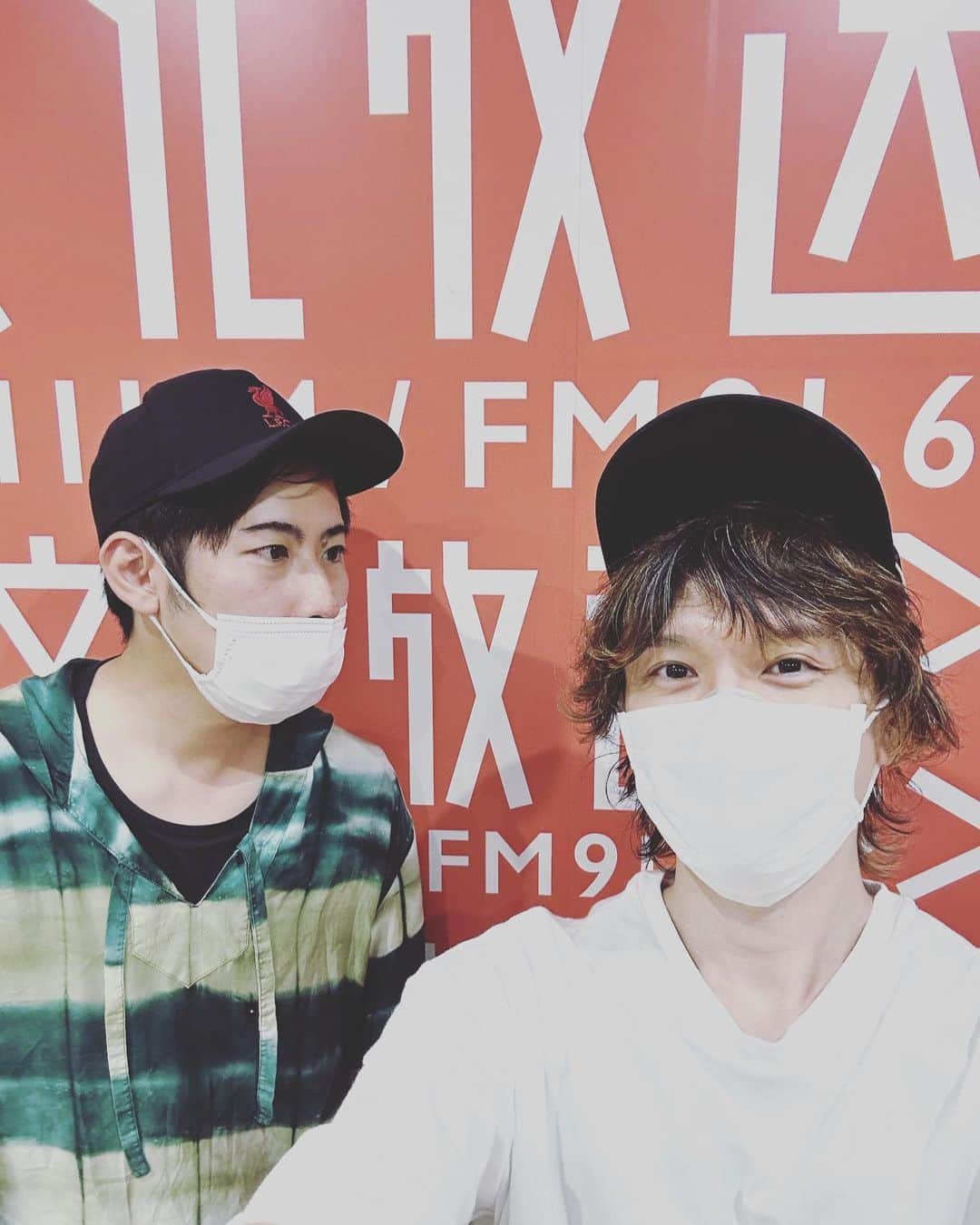 KENNさんのインスタグラム写真 - (KENNInstagram)「生放送ありがとうございました！  #A&GTRIBALRADIOエジソン #agson #天﨑滉平 #髙橋ミナミ #白井悠介 #KENN #バスタフェロウズ #bustafellows #ゲーム内ではあざやかです！」6月3日 23時04分 - kennu324