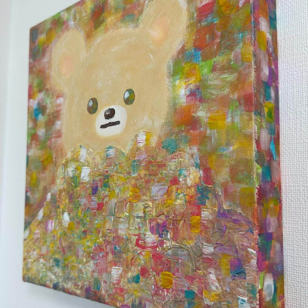 大村まなるさんのインスタグラム写真 - (大村まなるInstagram)「@manabu_ohmura  美しいくま/beautiful bear mixed media 30×30cm  #art #artwork #illustration #kawaii #anime #animal #artgallery #artist #artcollector  #アート #アートギャラリー #かわいい #くま #アクセサリー #ピアス #イヤリング #イラスト #いらすと #いらすとぐらむ #絵 #アートコレクター #動物 #サンリオ」6月3日 21時40分 - manabu_ohmura