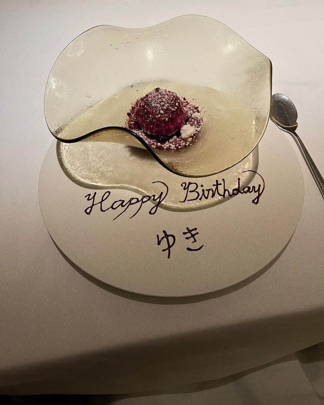 のインスタグラム：「my birthday ♡  LINEやDMでメッセージ嬉しかったです🪽” 愛を込めて…いつも ありがとうございます ☺️ 32歳になった私もよろしくお願いします。 ㅤㅤㅤㅤㅤㅤㅤㅤㅤㅤㅤㅤㅤ」