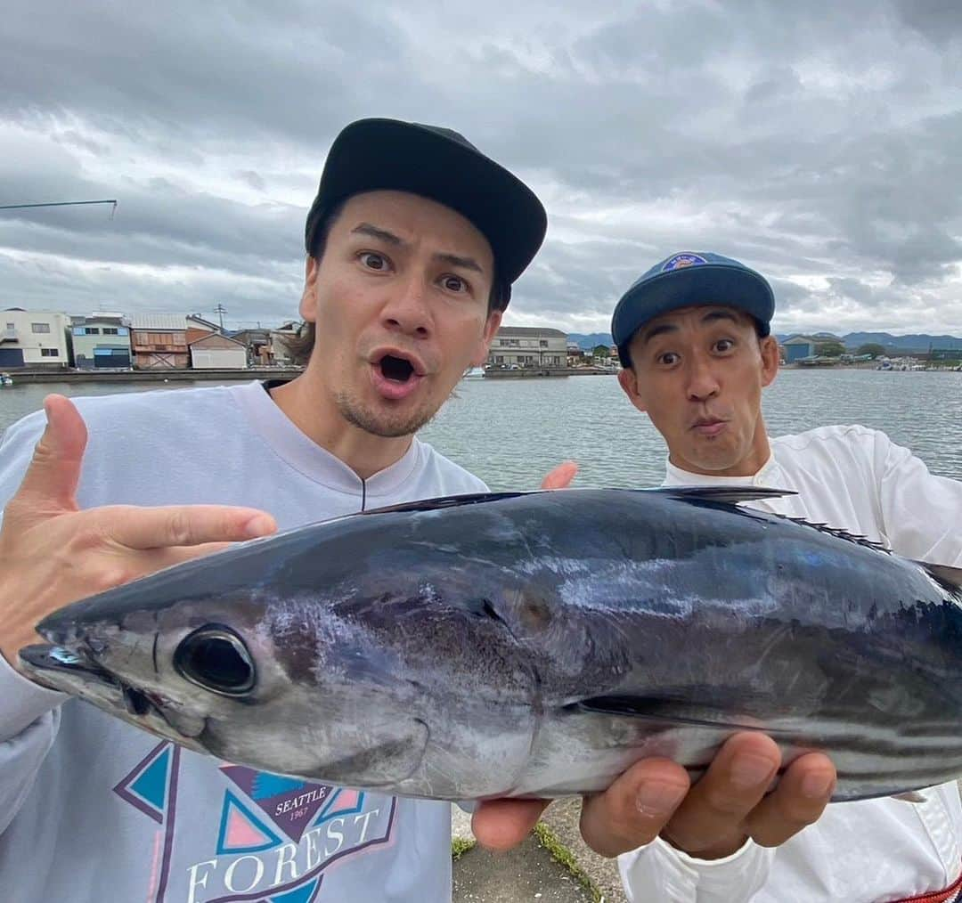 石田靖さんのインスタグラム写真 - (石田靖Instagram)「テレビ大阪⑦『発見‼️食遺産』 ゲストのJOYさんと和歌山市&田辺 で食遺産レシピ探し 昭和レトロな商店街から聞き込みSTART💨 OAでお確かめください #テレビ大阪 #発見食遺産 #食遺産レシピ #和歌山グルメ #七曲商店街 #田辺グルメ #梅本家 #紀州南高梅  #江川漁港 #JOY #石田靖 #一期一笑」6月3日 22時27分 - yasulog