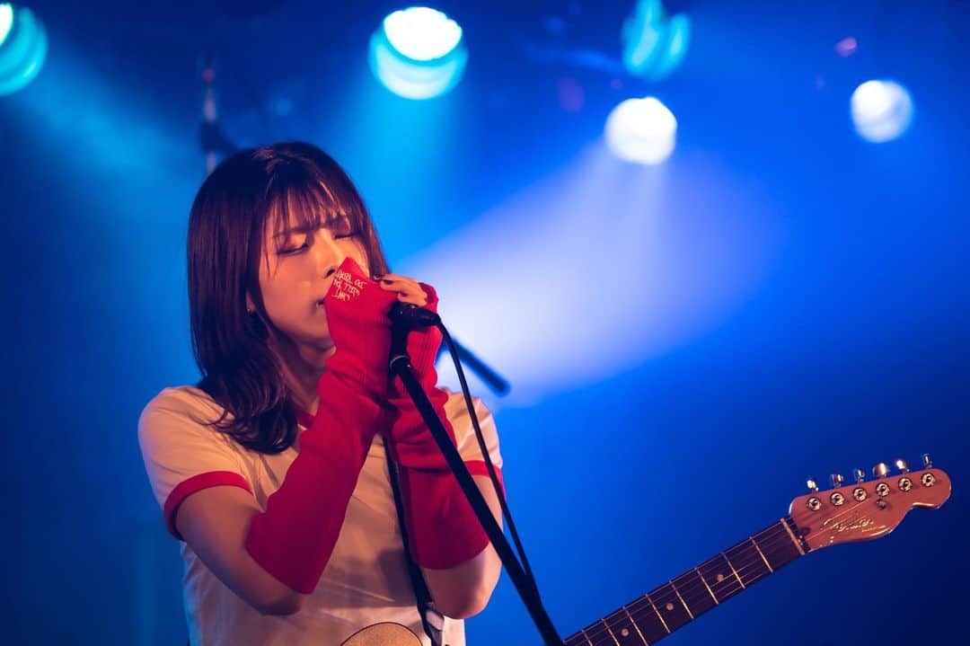 森脇加奈子のインスタグラム：「．  Faulieu. Presents " RPG " ep.1 at 渋谷 club CRAWL  photo by @okkytree   #Faulieu  #live #livephotography #guitar #vocal #guitarvocal #ギター女子 #ギターボーカル #guitarist #guitar #telecaster #Fender #Fender女子 #Fenderamerican #rock #rockband #band #girlsband #ガールズバンド#japanese #japanesegirl #photography #tagsforlikes #followme #팔로우미 #tfl」