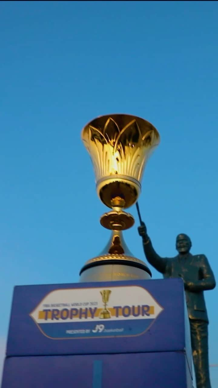 ルオル・デンのインスタグラム：「🏆 History made! @fibawc」