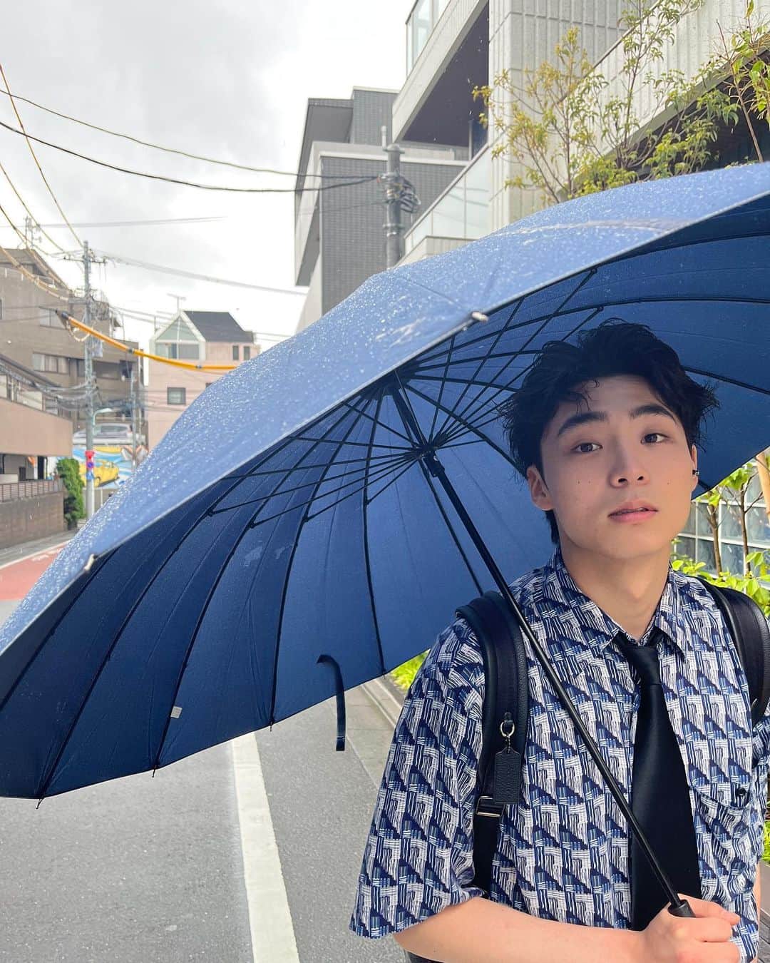 八村倫太郎（WATWING）さんのインスタグラム写真 - (八村倫太郎（WATWING）Instagram)「雨ニモ負ケズ、風ニモ負ケズ。」6月3日 22時54分 - rintaro_watwing