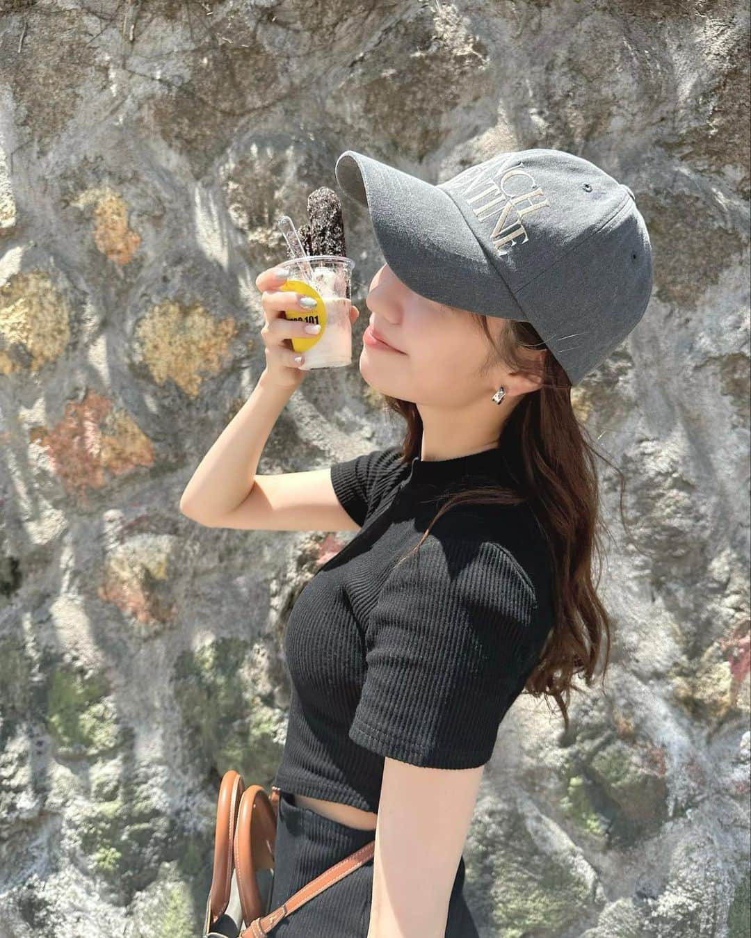 小玉梨々華さんのインスタグラム写真 - (小玉梨々華Instagram)「韓国2日目🪷 ライブして美味しいもの沢山食べて お買い物もできて幸せな1日でした」6月3日 22時56分 - ririka_kodama