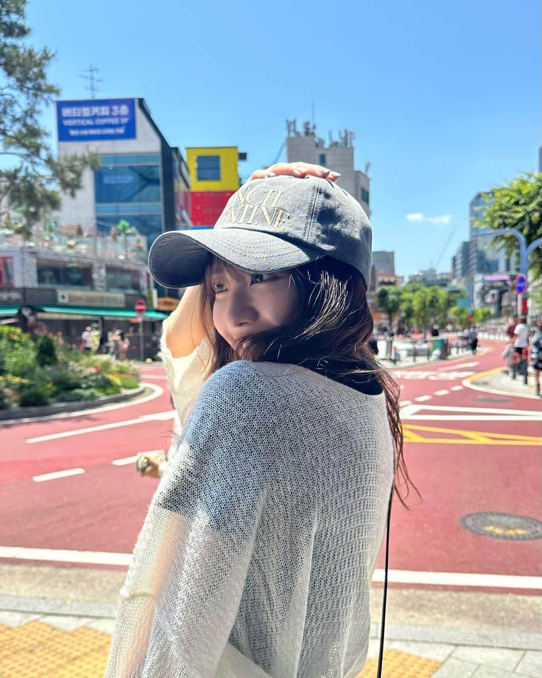 小玉梨々華のインスタグラム：「韓国2日目🪷 ライブして美味しいもの沢山食べて お買い物もできて幸せな1日でした」