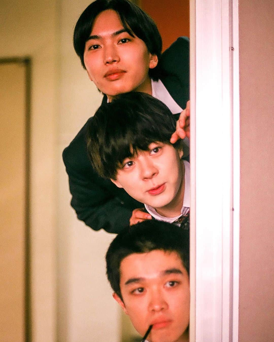 枝優花のインスタグラム：「台詞はなくとも真ん中でなくともこちらのまなざしがすべてを映すよね🫶🏻じゃあ愛しかない〜！」