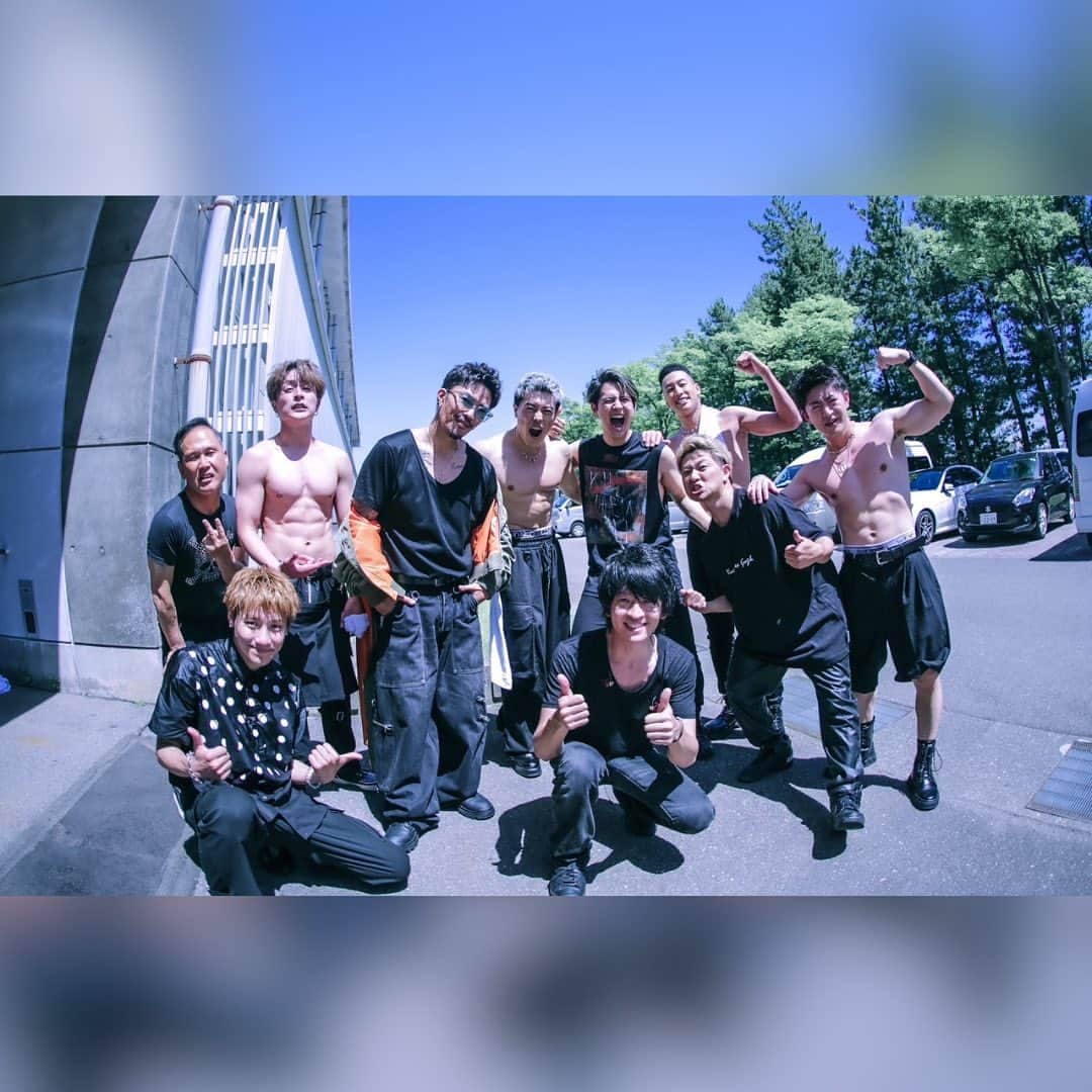 GENERATIONS from EXILE TRIBEさんのインスタグラム写真 - (GENERATIONS from EXILE TRIBEInstagram)「* * 百万石音楽祭𝟐𝟎𝟐𝟑 〜ミリオンロックフェスティバル〜 * 🎧𝐒𝐭𝐫𝐞𝐚𝐦𝐢𝐧𝐠  https://GENERATIONS.lnk.to/MRF_SLPL * 🎥𝐘𝐨𝐮𝐓𝐮𝐛𝐞 https://youtube.com/playlist?list=PLOEniIjfrDjJZrSz7pc_wX3lPrFNsiesH * #𝐆𝐄𝐍𝐄𝐑𝐀𝐓𝐈𝐎𝐍𝐒 #𝐓𝐇𝐄𝐓𝐑𝐈𝐏_夢者修行 #𝐆𝐄𝐍𝐄 #ジェネ #𝐆𝐄𝐍𝐄_集まれ騒げ繋がれ #𝐃𝐑𝐄𝐀𝐌𝐄𝐑𝐒 #百万石音楽祭 #ミリオンロック」6月3日 15時09分 - generations_official