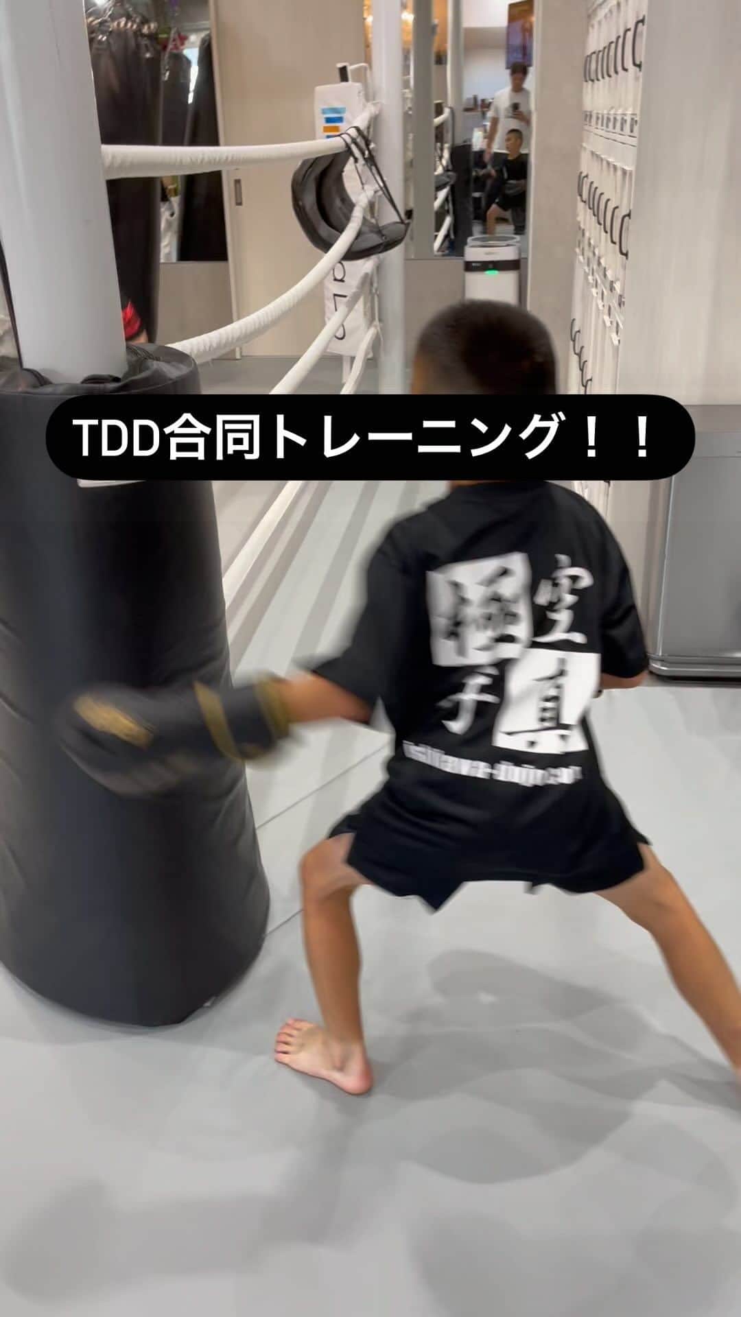 小比類巻貴之のインスタグラム