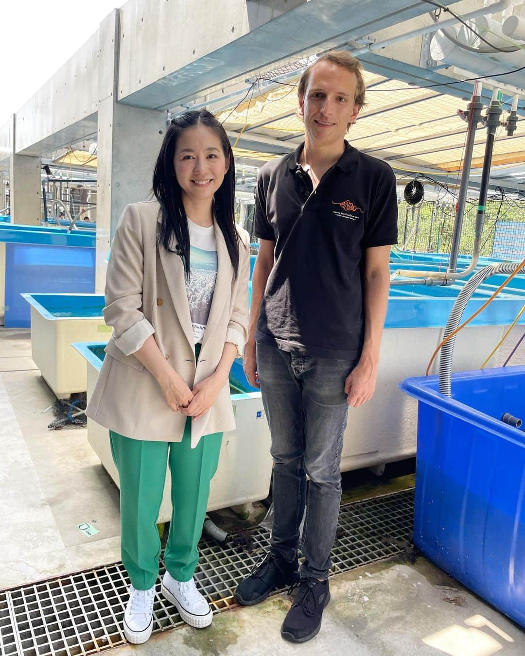 関根麻里さんのインスタグラム写真 - (関根麻里Instagram)「Fascinating research by Jann Zwahlen on how anemone fish changes color with change in environment!  ヤンさんは、環境の変化によるクマノミの色の変化について研究されていました！😊✨  詳しくはTVerでご覧ください！  1億人の大質問!?笑ってコラえて！ 東大超え!?エリート校に潜入&西川貴教ダーツ旅 日テレ 5月31日(水)放送分  @oistedu」6月3日 16時11分 - marisekine