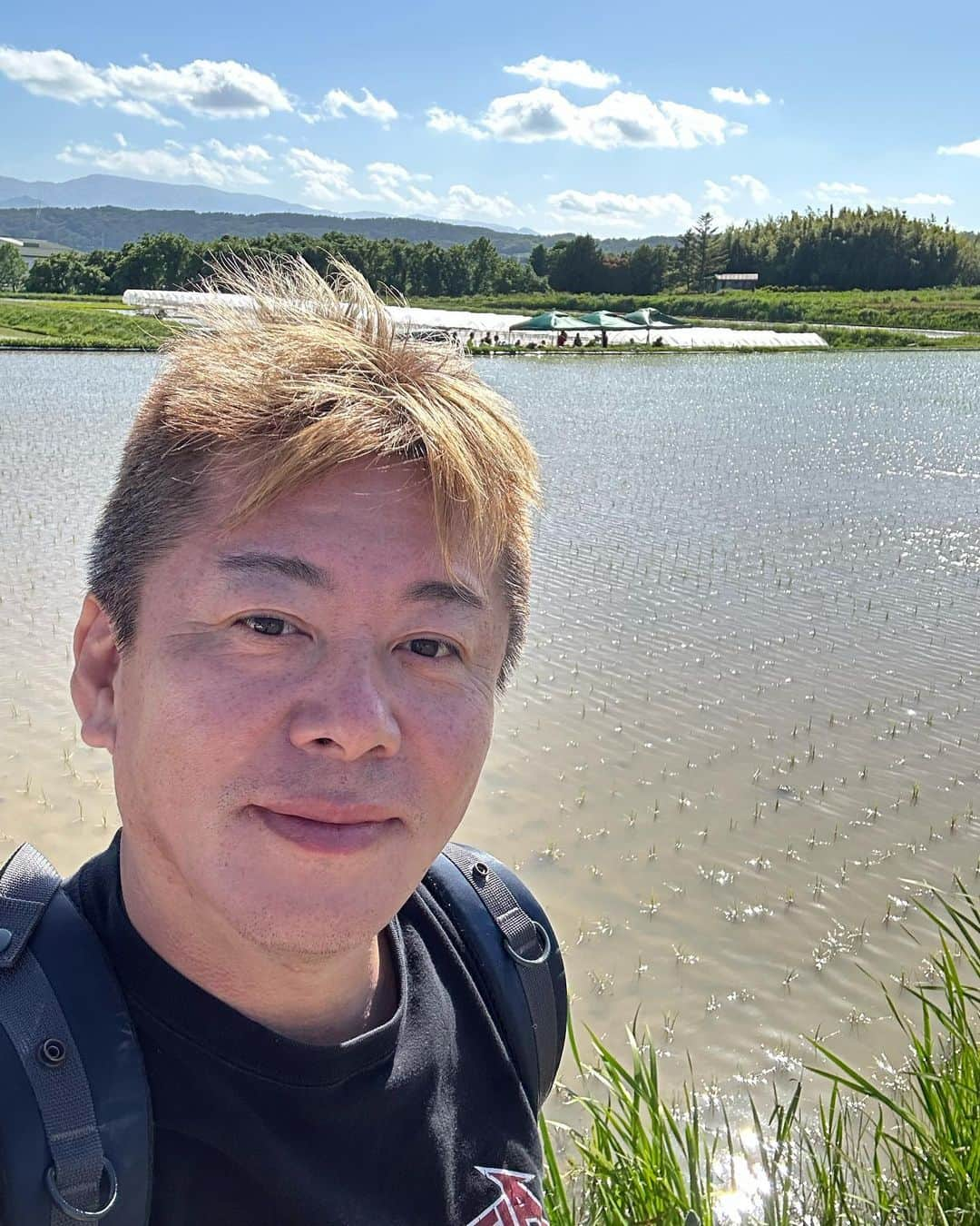 堀江貴文さんのインスタグラム写真 - (堀江貴文Instagram)「#ricefield #sake #純米大吟醸想定外想定内恒例の田植え会」6月3日 16時17分 - takapon_jp