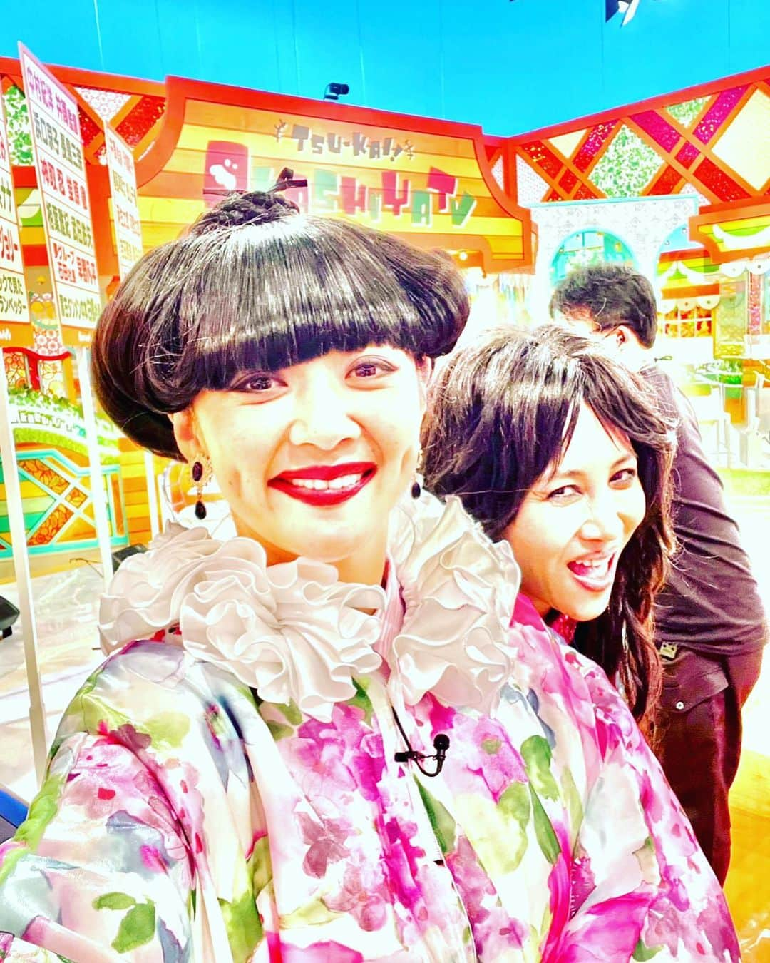 ミラクルひかるのインスタグラム：「#痛快明石家電視台  #重盛さと美  #原口あきまさ　#Mrシャチホコ  #みはる　#古賀シュウ　#キンタロー　#レッツゴーよしまさ　#ラパルフェ　#今井らいぱち #今別府直之  #松浦真也  #みかん　#heyたくちゃん  #ダークホース山出  #ねんねん　#喉押さえマン  #バーモント秀樹  　バーモントさん大暴走の最高の会でございました🥡🥢🥡🥢🥡🥢」