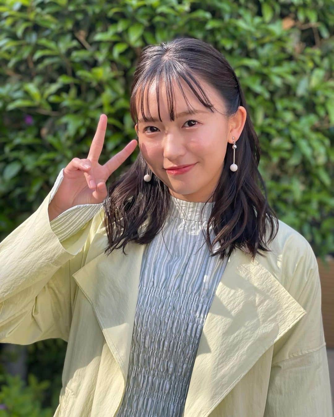 志田音々のインスタグラム：「【TV出演情報】  本日6月3日(土) 📺深夜24時55分〜放送 テレビ東京『二軒目どうする？〜ツマミのハナシ〜』にゲスト出演させていただきました🍺  MCの松岡さんと博多さんと一緒に、美味しいおつまみをつまんでお酒を飲みながら、色んなお話をしました💭  お酒とおつまみをご用意して、ぜひご覧くださいっ🍻」