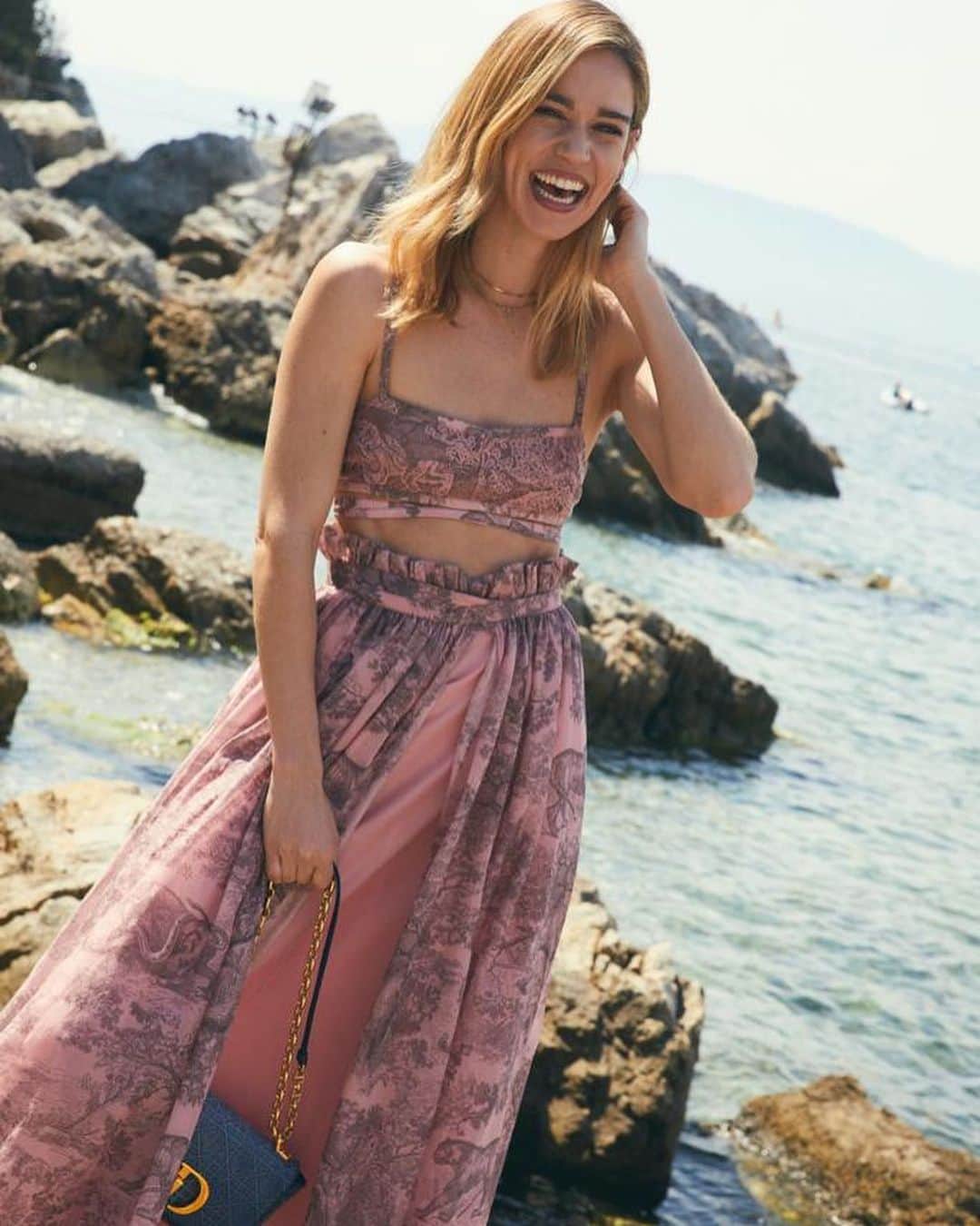 のインスタグラム：「In need off vitamin sea . Thank you Dior for a lovely day in Cannes」