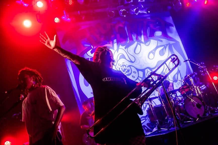 かなすのインスタグラム：「FULL CAPACITY TOUR 心斎橋BIGCAT  photo by @hayachinphoto」