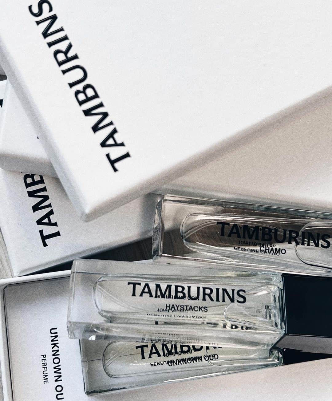 えみ姉さんのインスタグラム写真 - (えみ姉Instagram)「ㅤ @tamburinsofficial  ㅤㅤ 香水3つ買ったけど chamoって香りがいちばん好き〜〜♡ ㅤ ꪔ̤̮ � ㅤ #tamburins #탬버린즈」6月3日 17時30分 - emk_oooo