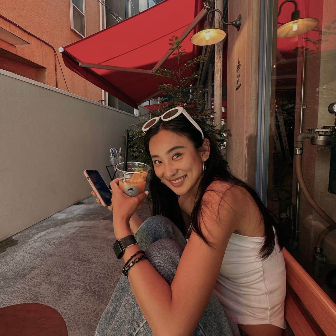 キム・ドユンのインスタグラム：「バイブスだけはイタリアなう✌️ #summervibes」