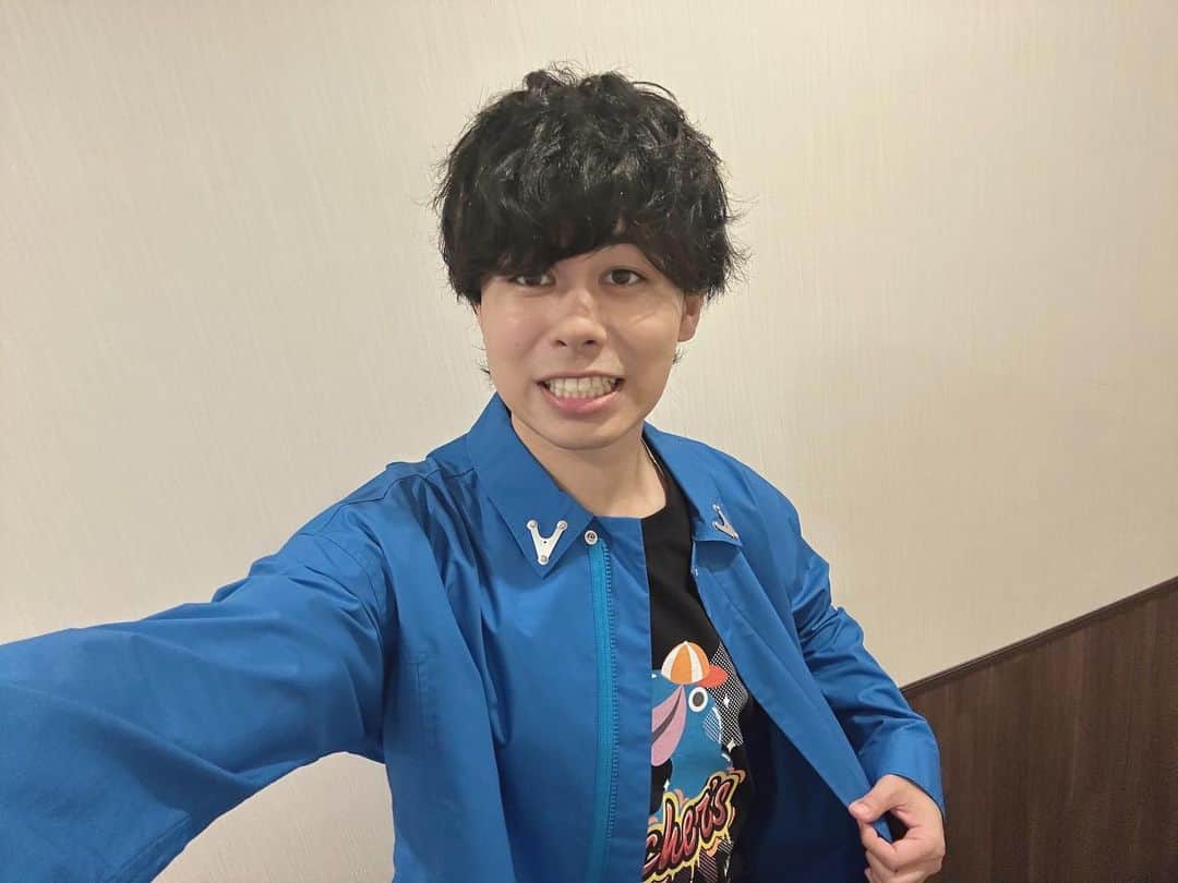 マサイのインスタグラム：「夜公演の衣装のがMCっぽい？w  あ、こんなわたくしが昼公演MCさせていただきました‼️」