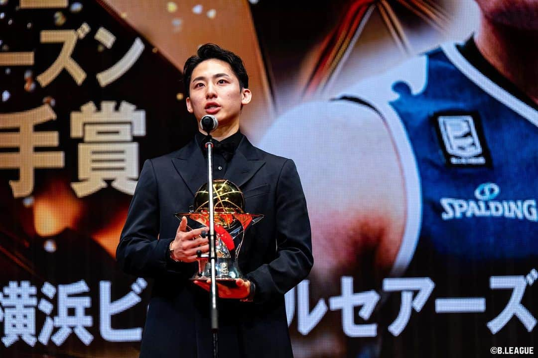 B.LEAGUEさんのインスタグラム写真 - (B.LEAGUEInstagram)「📸📸📸 SWIPE ▶▶︎▶︎︎  🏅B.LEAGUE AWARD SHOW 2022-23🏅  #Bリーグアワード #Bリーグ」6月3日 19時00分 - b.league_official