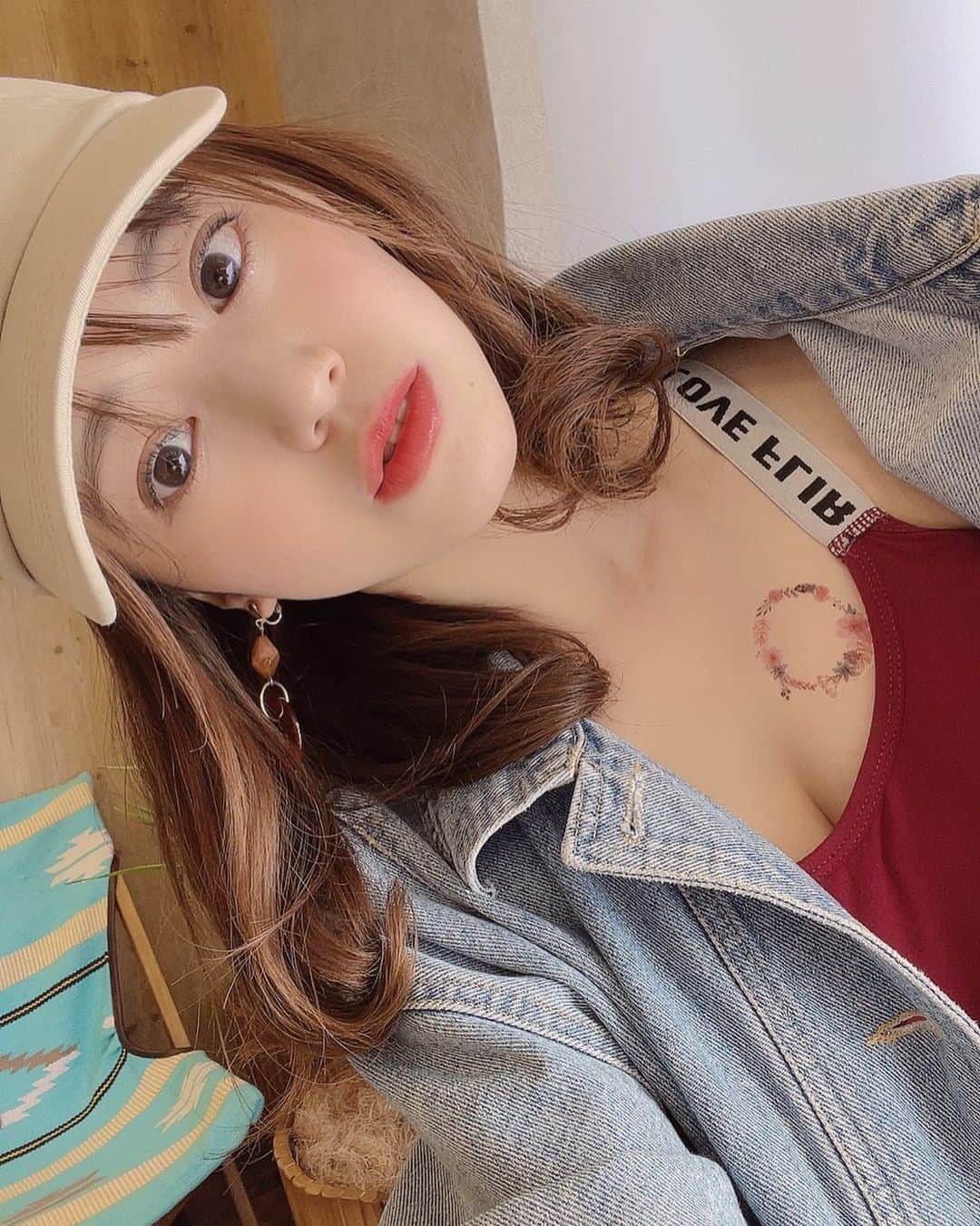 堀有里さんのインスタグラム写真 - (堀有里Instagram)「最近自撮りが出来てないので ぽりこぴーぱーてぃー!!の写真を❤️✨  #ぽりこぴー　#ぽりこぴーぱーてぃー #スポブラ　#スポーティー女子 #ボーイッシュコーデ #タトゥーシール　#ぷにゆり」6月3日 19時09分 - _horiyuri_