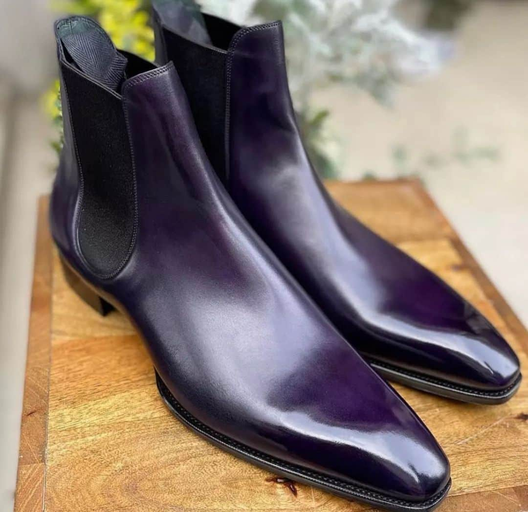 ガジアーノ&ガーリングさんのインスタグラム写真 - (ガジアーノ&ガーリングInstagram)「🚨No MTO Fee on the Burnham Boot🚨  This month we are waiving the MTO Fee on our iconic Wholecut Chelsea Boot… The Burnham  See a few great examples of how clients have customised this boot previously.   To take advantage of this offer please email us: sales@gazianogirling.com  #ggburnham #gazianogirling #chelseaboot #mensshoes #style」6月3日 19時45分 - gazianogirling