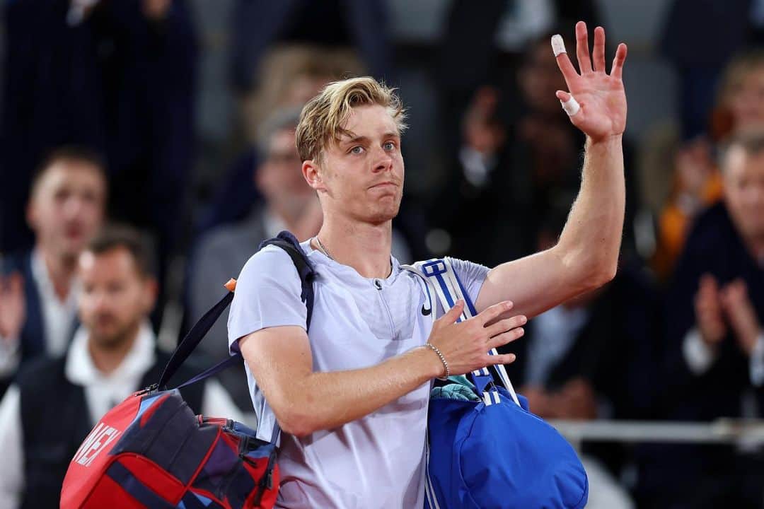 デニス・シャポバロフのインスタグラム：「Paris ❤️ Thank you for the love last night and your support all week 🙏🏼  I’m proud of what I achieved at @rolandgarros this year and now it’s time to keep building on it… See you on the grass soon!! 🐺💪🏼  📸 Clive Brunskill, Corinne Dubreuil / FFT, Clive Mason, Clement Mahoudeau / FFT」