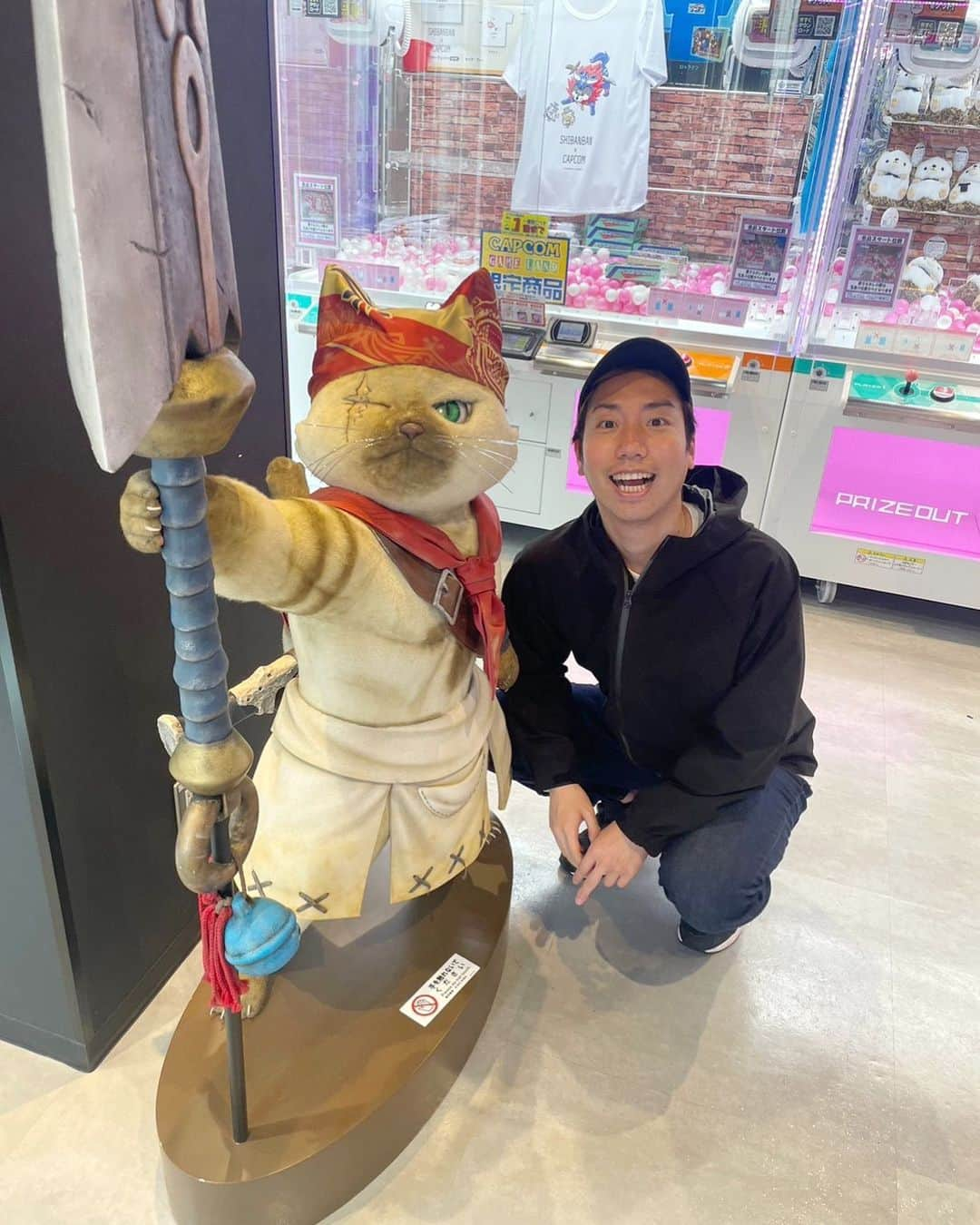 GENKIモリタさんのインスタグラム写真 - (GENKIモリタInstagram)「料理長アイルーに遭遇✨️ 可愛いすぎました🐱⚔️ #モンハン #GENKIモリタ #アイルー」6月3日 20時10分 - genki_morita