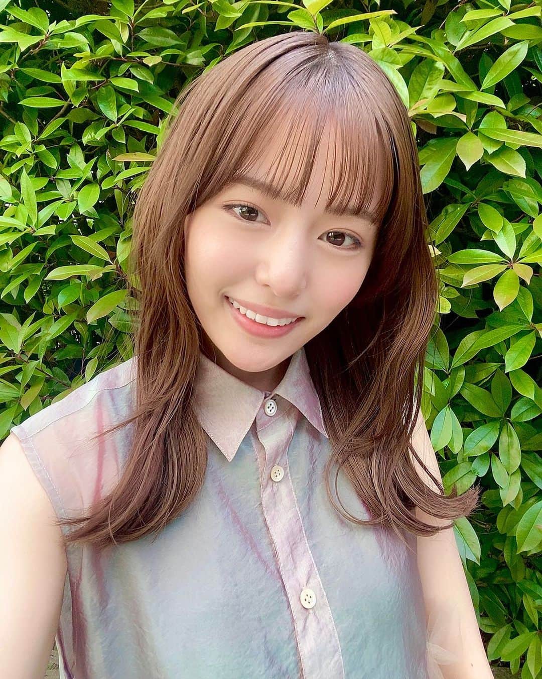 横島ふうかのインスタグラム：「改めまして ミクチャイベント 『Zipperアドトラック争奪戦 』 🥇位ありがとうございました🐥🫧  5月18日~31日の14日間🗓️ たくさんの応援を、 本当にありがとうございました。  私がミクチャをはじめたきっかけは 今年の1月20日~2月12日に行われた 『Zipper専属モデルオーディション』でした。  最終撮影審査により、 専属モデル に選んでいただけましたが ミクチャ配信の結果には、 とても悔しい思いが残ったままでした。  なので今回、 Zipper専属モデル限定のイベントが 行われることを聞いた時は、正直、不安で 家族や友だちに話を聞いてもらっていました…😢  だけど、イベント初日のスタートダッシュ🏃‍♂️ たくさんのリスナーさん、 そしてライバーさんが 応援に駆けつけてくれて 1日で20万ptほどの応援をいただきました。  みんなが、ふうかの背中を強く押してくれているように感じて この日の出来事は、これからの13日間を 頑張る源  になりました😭  ふうかを見つけてくれたみんな 本当にありがとうございます。 私を知ったきっかけは 人それぞれ違うと思います。 誰がはやいとか誰がおそいとか関係なくって 応援してくれたみんなが ふうかにとって有り難い存在です。 みんながいるから ふうかは挑戦することができています。  初日から1度も順位を落とさず 圧倒的🥇位 でごーるいん！できた。 アドトラック メイン 掲載🚛🌈 掴み取れました!! 本当にありがとうございます。  アドトラックをきっかけにたくさんの方に 『Zipper』と『横島ふうか』を知っていただき ふうかの夢を叶える一歩になることを願って🧚  おつかれみんな おつかれふうか‪(꜆*ˊᵕˋ)꜆🍵   #ミクチャ  #横島ふうか  #zipper専属モデル  #zipper  #アドトラック」