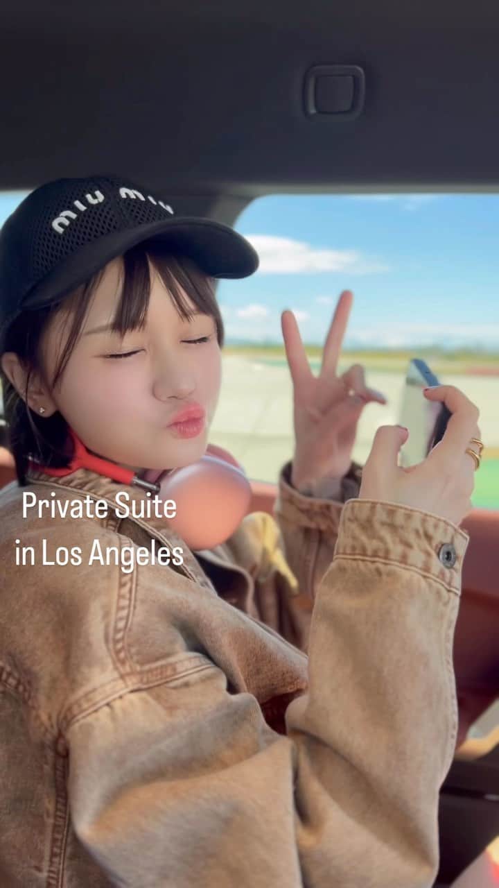 みもれもんのインスタグラム：「Private Suite in Los Angeles❤️‍🔥  I found Jenga in my garden!  What happened to this Jenga after this? !  巨大ジェンガを発見🥳❣️ このあと、、このジェンガ、、 どうなったでしょう？！  #LosAngeles #PrivateSuite #ロサンゼルス #プライベートスイート #アメリカ #America #jal #BeverlyHills #みもれもん #mimolemon #japan」