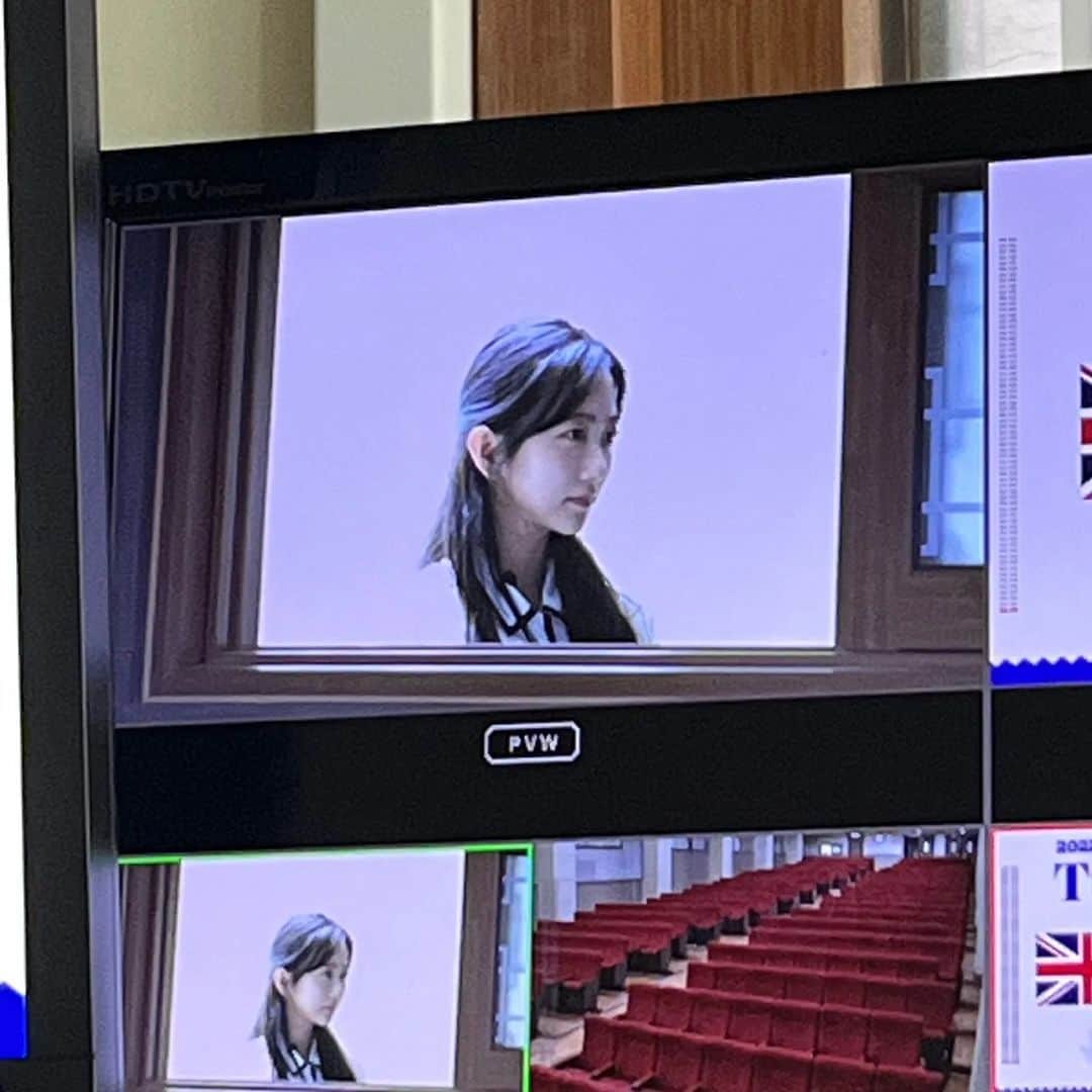 イ・チェミのインスタグラム：「#k고딩라이프 #동아리활동 #방송부 #온에어」