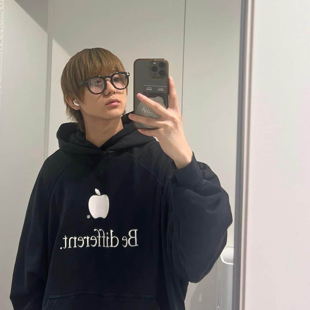 EZAKI YOSHIKIのインスタグラム：「🍏」