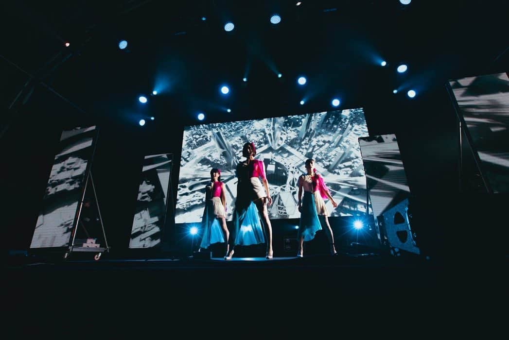 樫野有香さんのインスタグラム写真 - (樫野有香Instagram)「🇪🇸❤️  Primavera sound 2023 WEEK 1  CUPRA stage  Such an unforgettable night.  Gracious Barcelona 🫶🏻  📷　by @jessiemorgannnnn   #primaverasound  #prfm」6月3日 21時03分 - kashiyuka.prfm_p000003