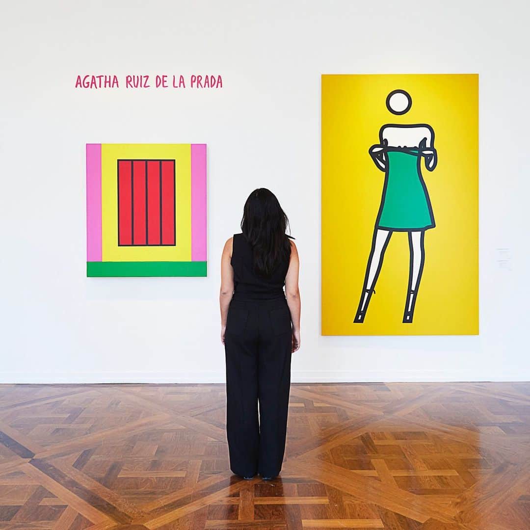 クリスティーズのインスタグラム：「Christie's Paris are delighted to present their June Contemporary Art Sale Series.⠀ ⠀ Masterpieces by Pierre Soulages, Jean Dubuffet, Yves Klein, Joan Mitchell, Zao Wou-Ki, Hans Hartung and Wifredo Lam will be offered in the Contemporary Art - Evening sale on 7 June.⠀  On June 8, the sales continue with the Contemporary Art - Day sale featuring a rich selection of paintings and sculptures by established contemporary artists and emerging rising stars. Sale highlights include artworks by Sam Szafran, Peter Halley, César, Serge Poliakoff, Pablo Palazuelo and Günther Förg.⠀ ⠀ 📍View a selection of highlights at Christie's Paris from 1-7 June.⠀ ⠀ 🗓 Contemporary Art: Evening Sale, 7 June.⠀ 🗓 Contemporary Art: Day Sale, 8 June.⠀ ⠀ 📸 © Anna Buklovska⠀ ⠀ #ChristiesParis #ContemporaryArt #EveningSale #DaySale」