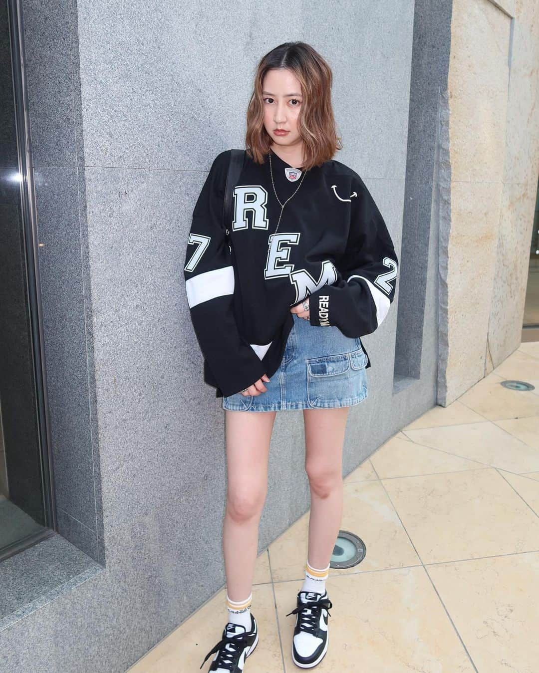 河北麻友子さんのインスタグラム写真 - (河北麻友子Instagram)「🖤🐼🖤 JERSEY: READYMADE SKIRT: ZARA SNEAKERS: Nike BAG: Chrome Hearts #FASHION #麻友コーデ」6月3日 21時09分 - mayukokawakitaofficial