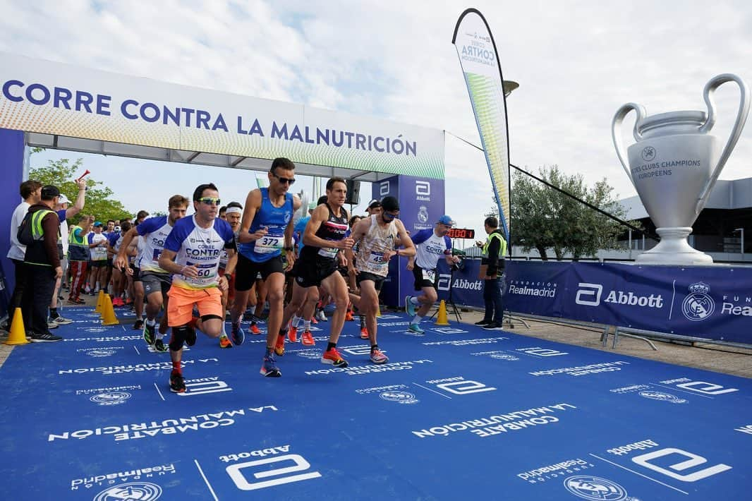 アルバロ・アルベロアさんのインスタグラム写真 - (アルバロ・アルベロアInstagram)「Bonita carrera hoy en Valdebebas combatiendo la malnutrición de la mano de @abbottglobal y @fundacion.realmadrid.  Gracias a todos los que os habéis animado a sumar por kilómetros por una buena causa. ¡Seguimos!」6月3日 21時23分 - arbeloa