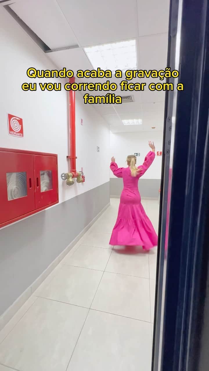 Eliana Michaelichin Bezerraのインスタグラム：「Meme ou verdade? 😂」