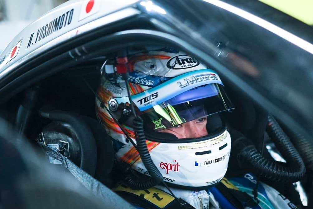 のインスタグラム：「3June2023 #SuperGT 2023 R3 #Suzuka 450km race #Qualify P3 Thank to the team crews for making such a good balanced car! and to #DUNLOP for preparing sticky tires for this weekend.  Let’s see how we’ll end up after 450km race tomorrow!😤 予選3位でした。素晴らしいマシンを用意してくれたチームと、驚きのグリップを発揮してくれた #ダンロップ さん @dunlop_motorsport 、予選までニュータイヤ履いていなかったのに良いアタックを決めてくれた #しゅんきゅん @shunsuke.kohno に感謝🙏🏻 決勝は厳しい戦いになると思いますが #LMcorsa @otggroup_60 の皆んなでお立ち台目指します！⤴️」