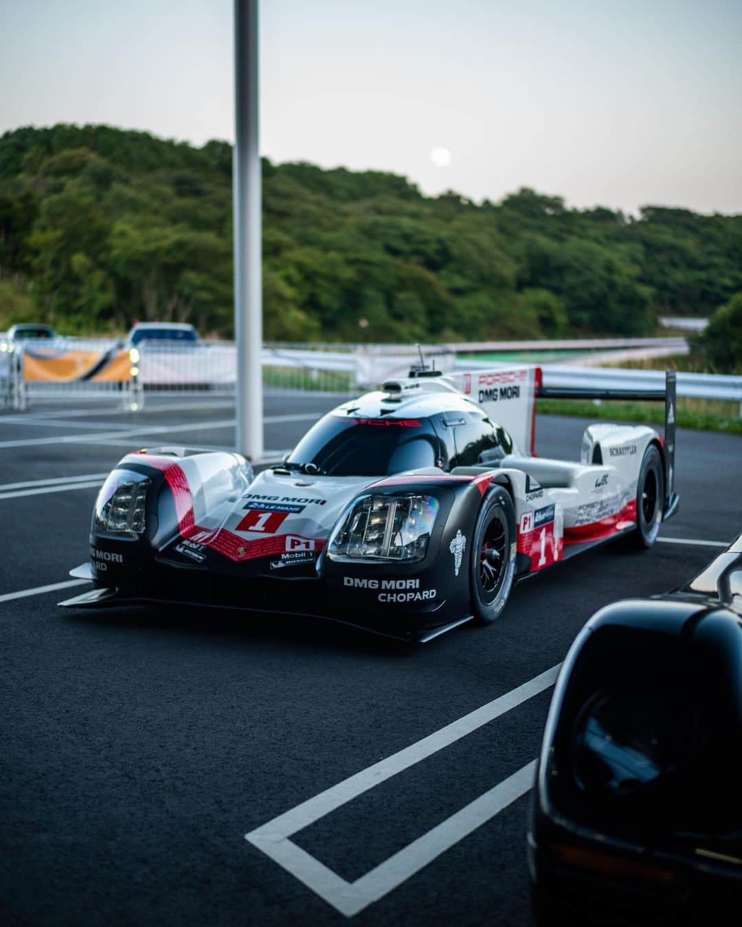 のインスタグラム：「Swipe to choose your player from the @Porsche_Japan Festival in the comments below 🎮 • 📸: @nat_twiss」