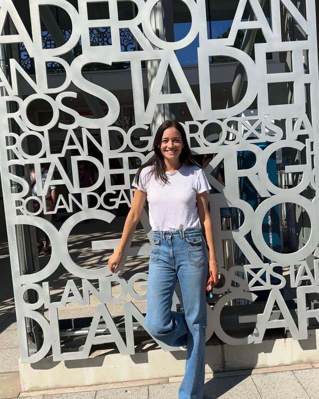 アリゼ・リムさんのインスタグラム写真 - (アリゼ・リムInstagram)「Touristing at @rolandgarros after the show ☺️ still feeling like a little child the minute I leave the mic in those alleys」6月4日 0時28分 - alizelim