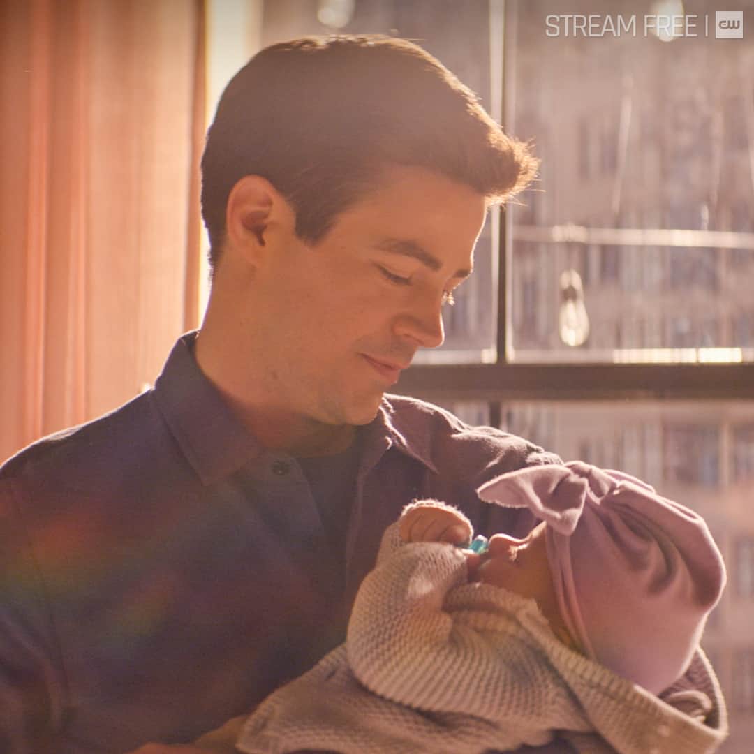The Flashのインスタグラム：「Welcome to fatherhood, Barry ❤️ #TheFlash」