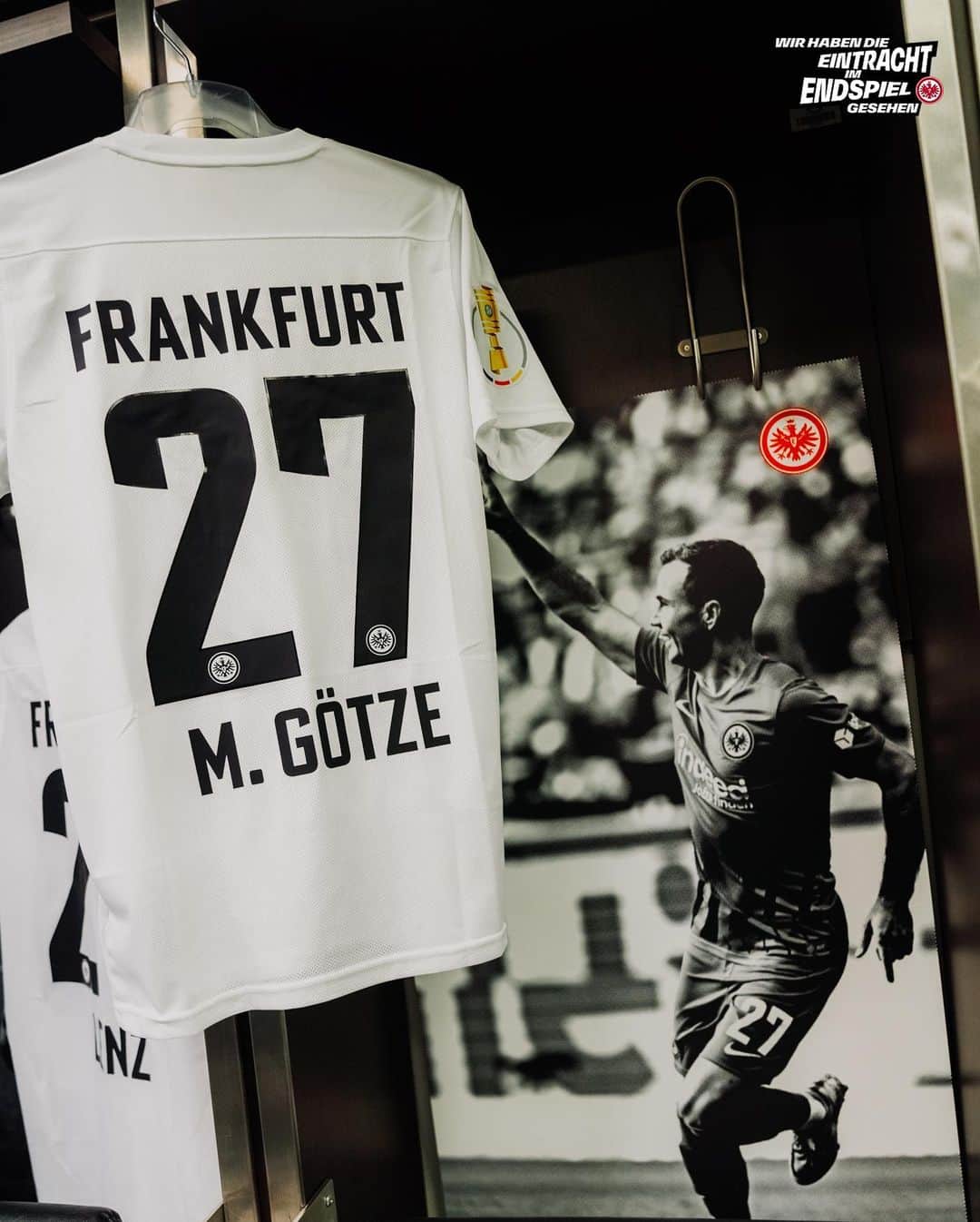 アイントラハト・フランクフルトさんのインスタグラム写真 - (アイントラハト・フランクフルトInstagram)「Das Weiße! 🤍✨ • • #SGE #Eintracht #Frankfurt #EintrachtFrankfurt #DFBPokal」6月4日 1時43分 - eintrachtfrankfurt