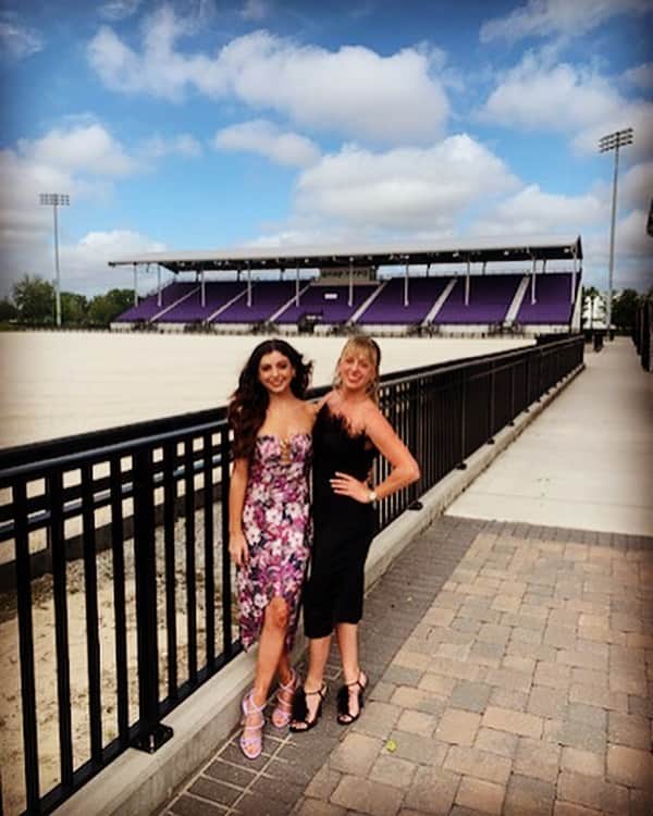 ケイディー・デニーのインスタグラム：「Fun time at the Hilton in Ocala celebration for my Pops wedding so beautiful! #worldequestriancenter ❤️❤️❤️」