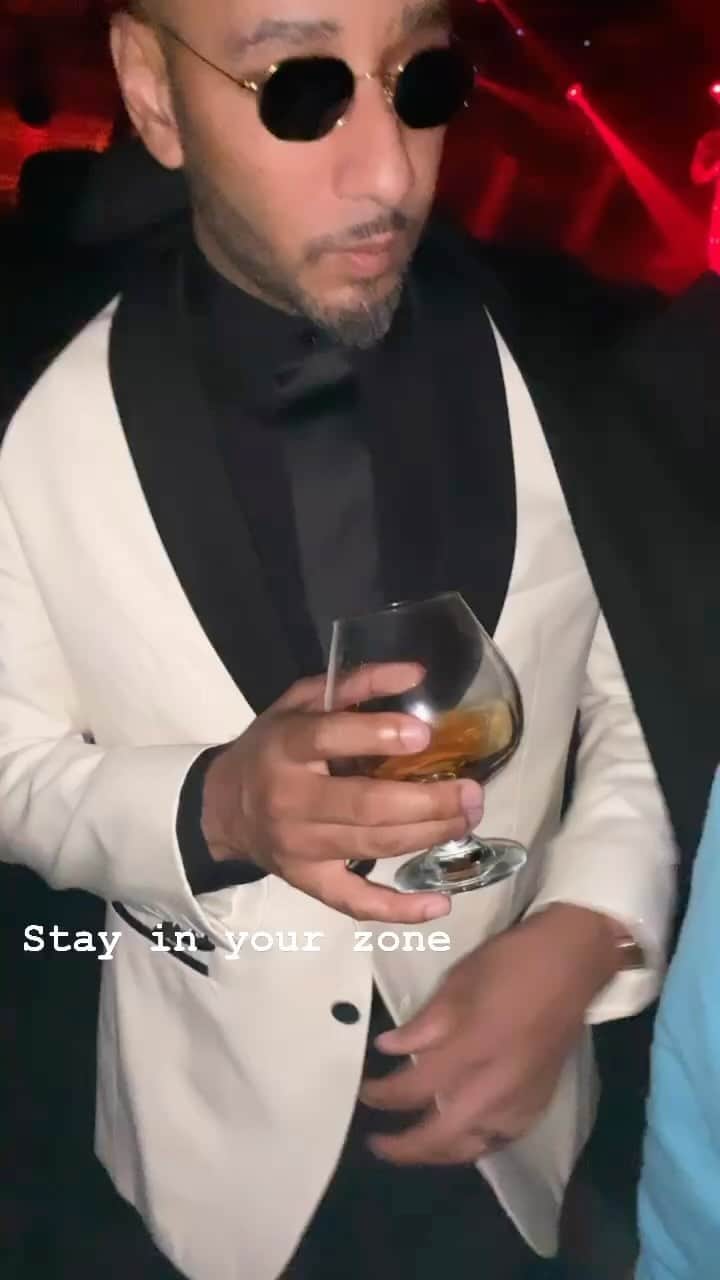 スウィズ・ビーツのインスタグラム：「Stay in your zone it’s SAT⚡️⚡️⚡️⚡️⚡️🤲🏾🤲🏾🤲🏾🤲🏾 Positive vibrations only Zaaaaaaaaaaaaa!!! 🇭🇹」