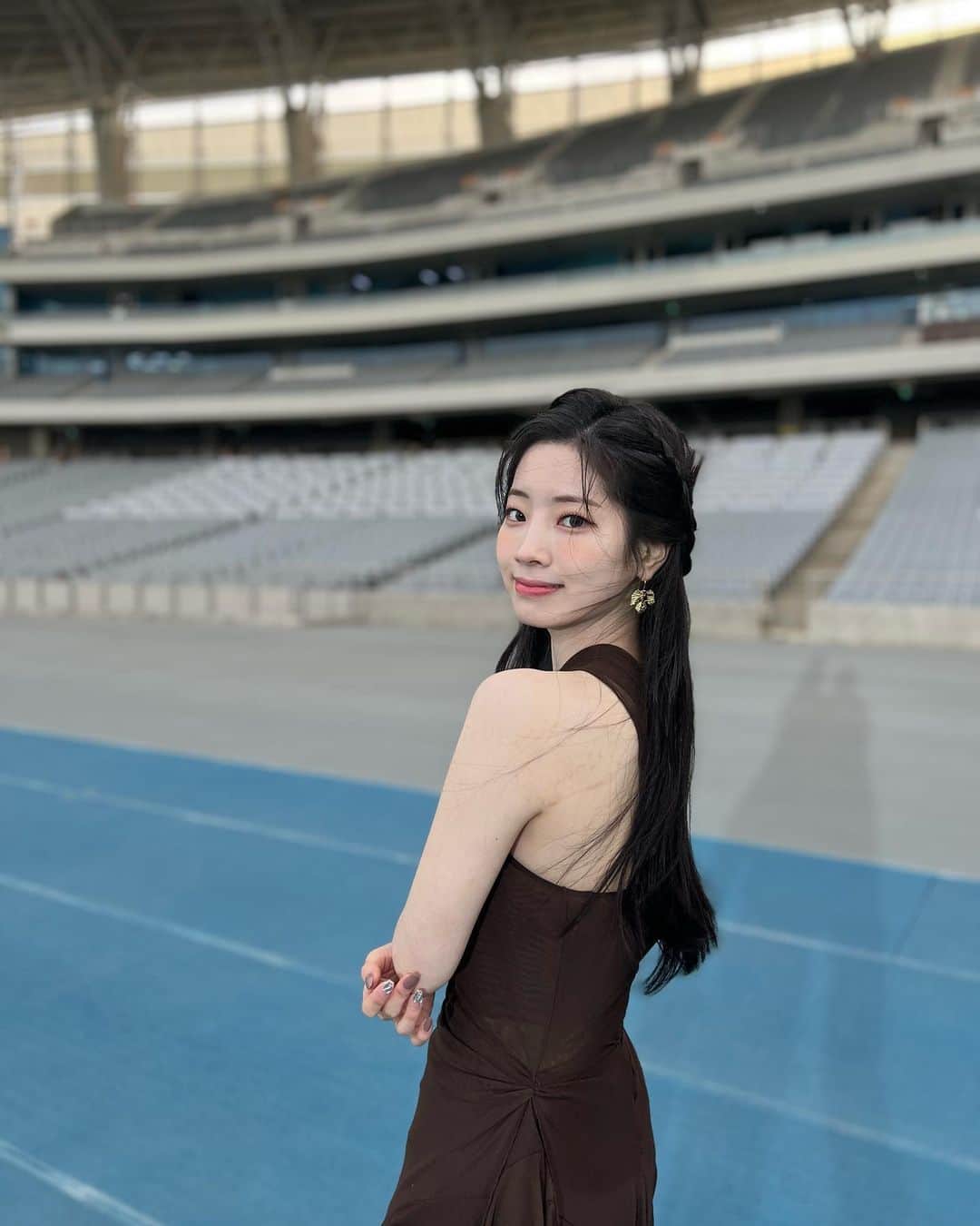 ダヒョンのインスタグラム：「맑음☀️」